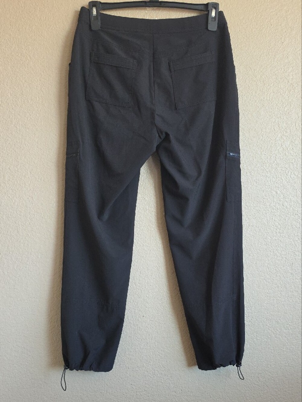 Zenergy By Chicos Black Zip Pocket Jogger Pants SZ 0.5 = 8 - Picture 3 of 14